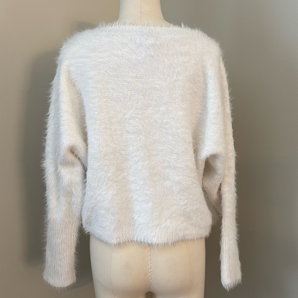 If It Were Me Long Sleeve Furry Oversized Cropped Sweater Sz M